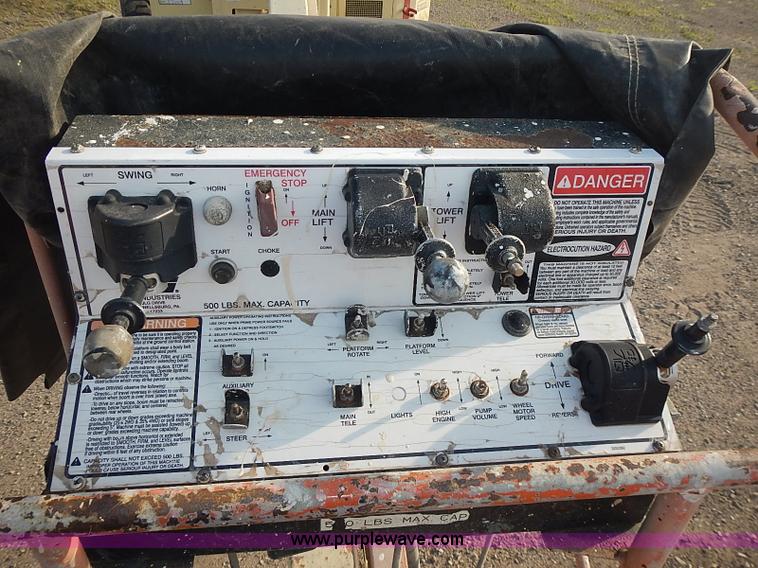 image for item I3618 1990 JLG 60HA boom lift