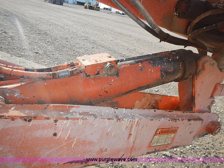 image for item I3618 1990 JLG 60HA boom lift
