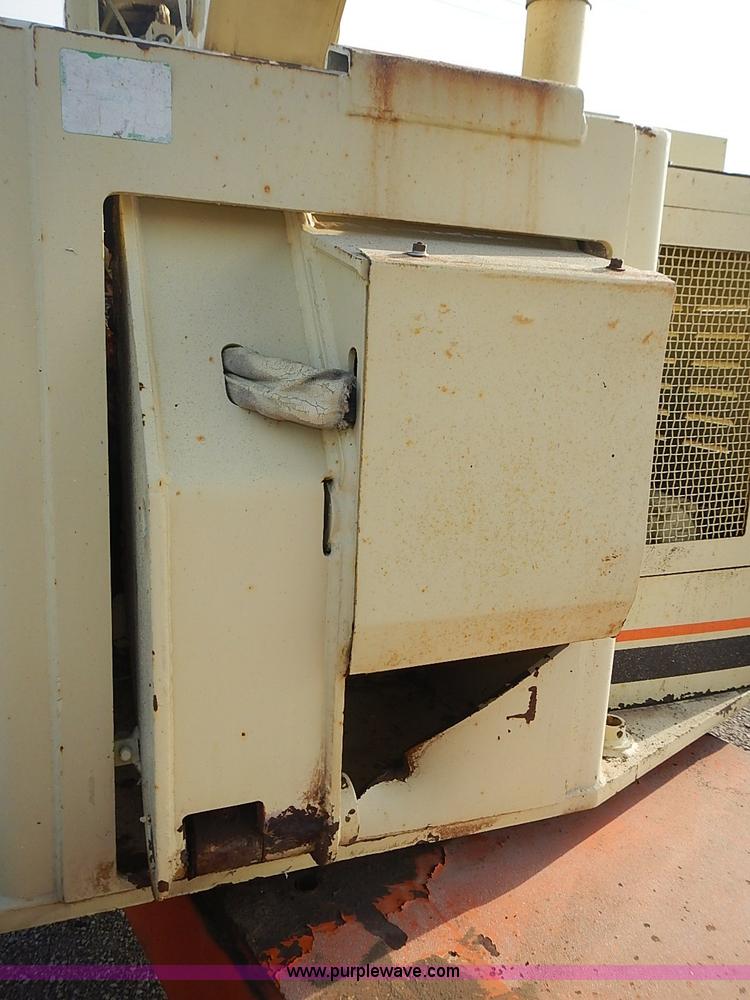 image for item I3618 1990 JLG 60HA boom lift