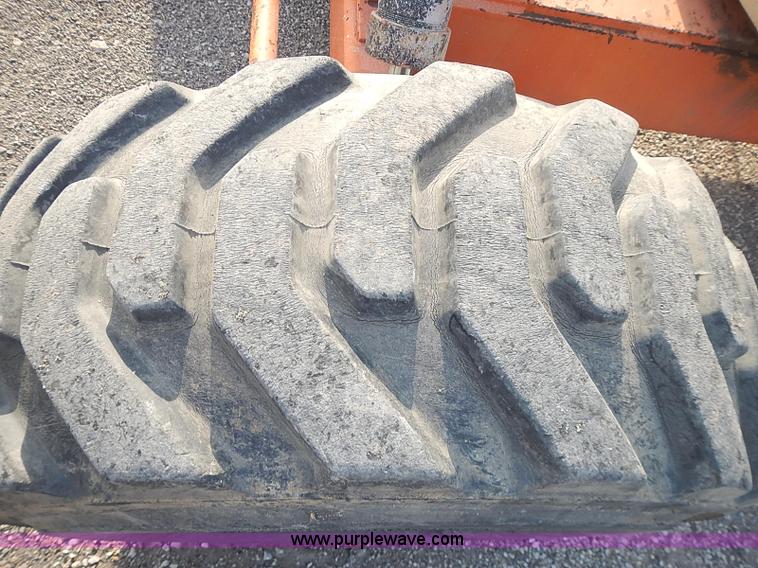 image for item I3618 1990 JLG 60HA boom lift