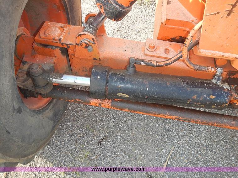 image for item I3618 1990 JLG 60HA boom lift