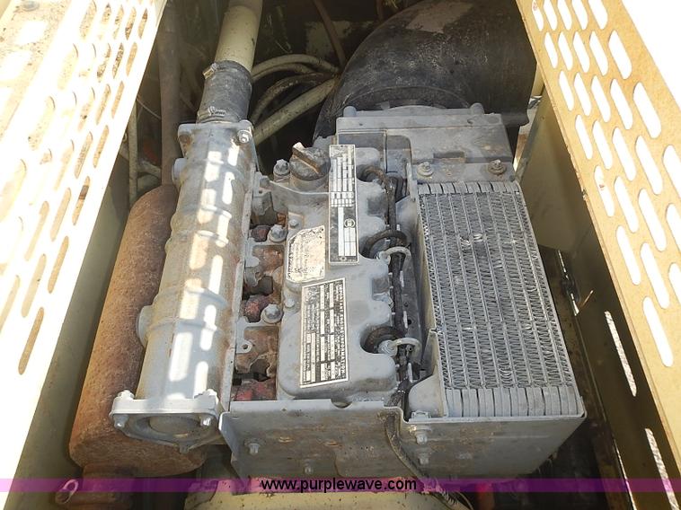 image for item I3618 1990 JLG 60HA boom lift