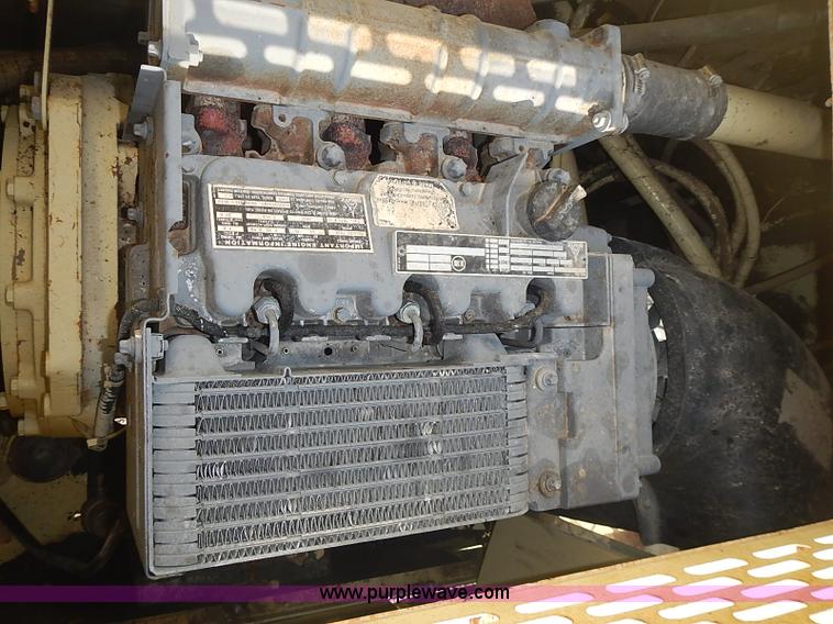 image for item I3618 1990 JLG 60HA boom lift