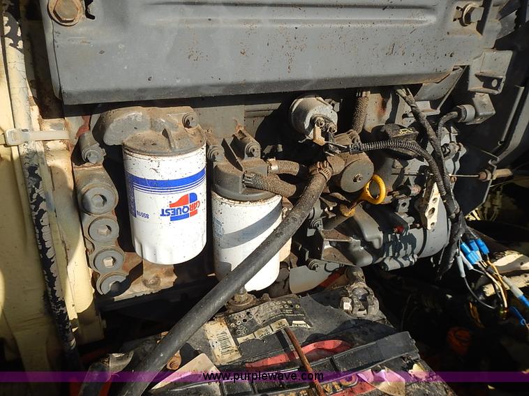 image for item I3618 1990 JLG 60HA boom lift