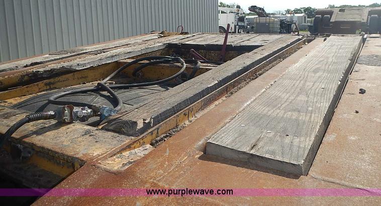 image for item I3620 1986 Load King 403/4DFP lowboy trailer