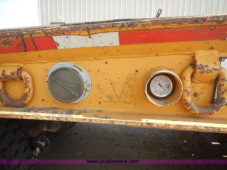 image for item I3620 1986 Load King 403/4DFP lowboy trailer