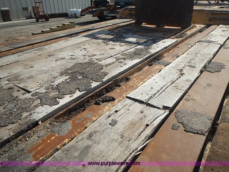 image for item I3620 1986 Load King 403/4DFP lowboy trailer