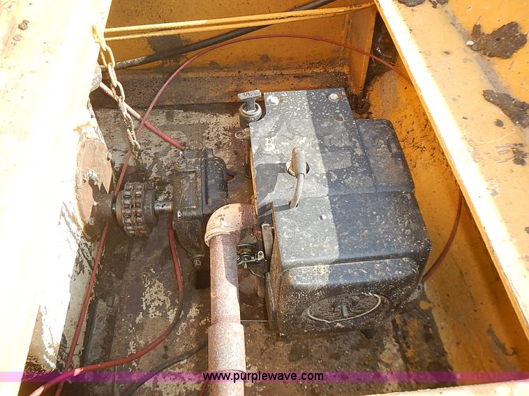 image for item I3620 1986 Load King 403/4DFP lowboy trailer