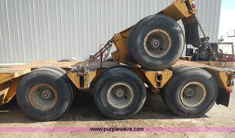 image for item I3620 1986 Load King 403/4DFP lowboy trailer