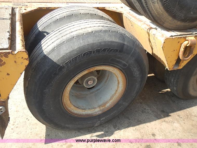 image for item I3620 1986 Load King 403/4DFP lowboy trailer