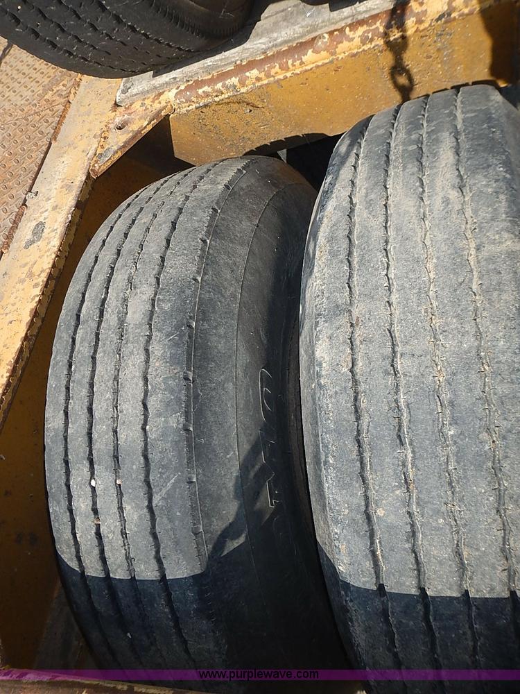 image for item I3620 1986 Load King 403/4DFP lowboy trailer