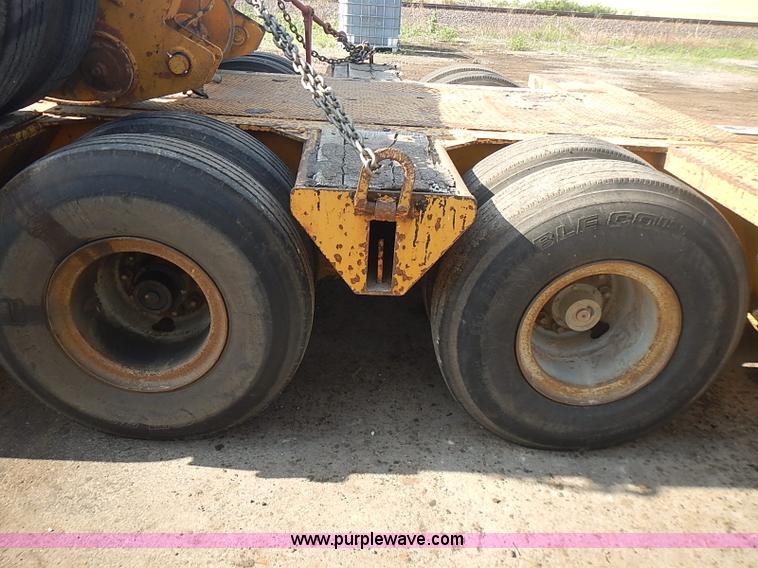 image for item I3620 1986 Load King 403/4DFP lowboy trailer