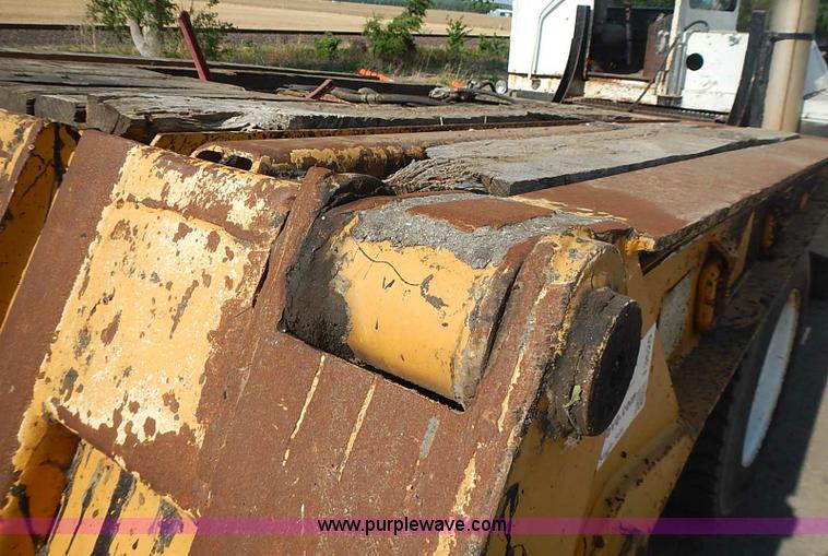 image for item I3620 1986 Load King 403/4DFP lowboy trailer