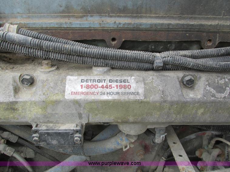 image for item I4175 1998 Freightliner FLD dump truck