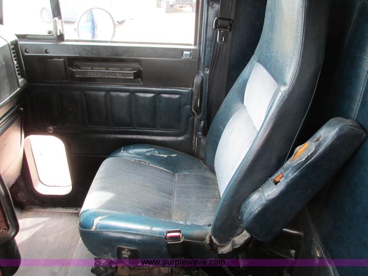 image for item I4175 1998 Freightliner FLD dump truck