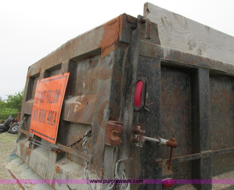 image for item I4177 1994 International 9200 dump truck