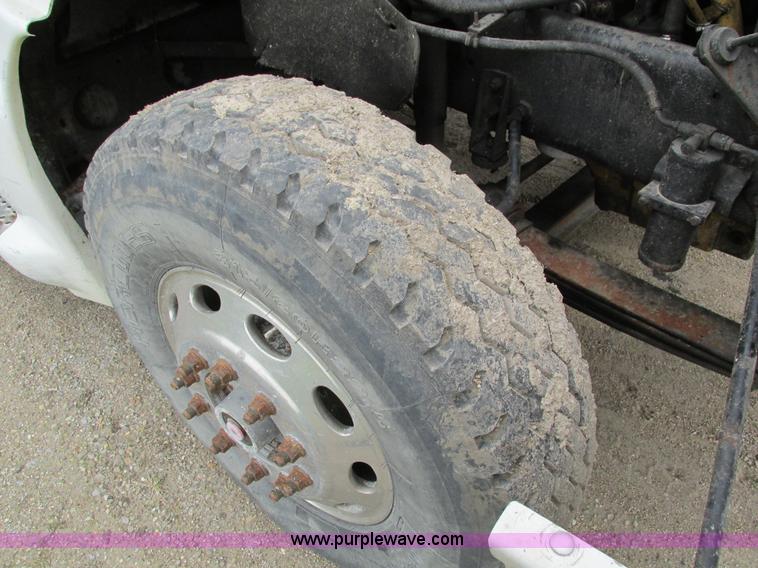 image for item I4177 1994 International 9200 dump truck