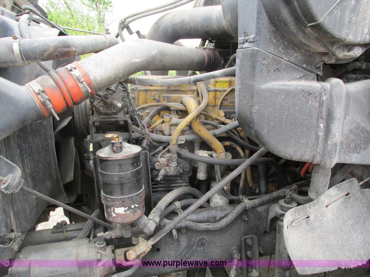 image for item I4177 1994 International 9200 dump truck