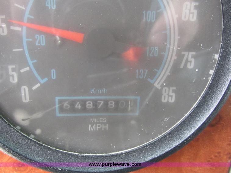 image for item I4177 1994 International 9200 dump truck