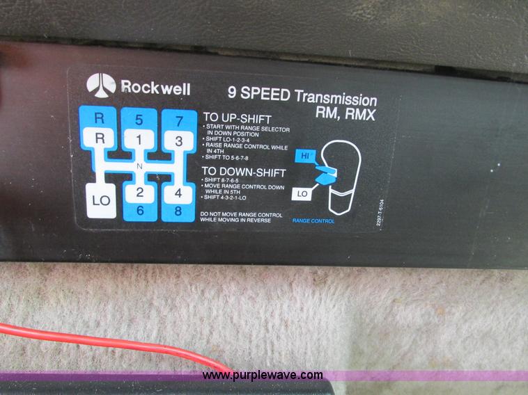 image for item I4177 1994 International 9200 dump truck