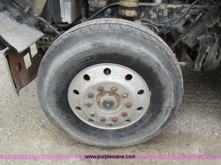 image for item I4180 1984 Kenworth W900 dump truck