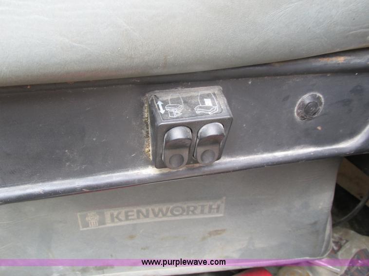 image for item I4180 1984 Kenworth W900 dump truck