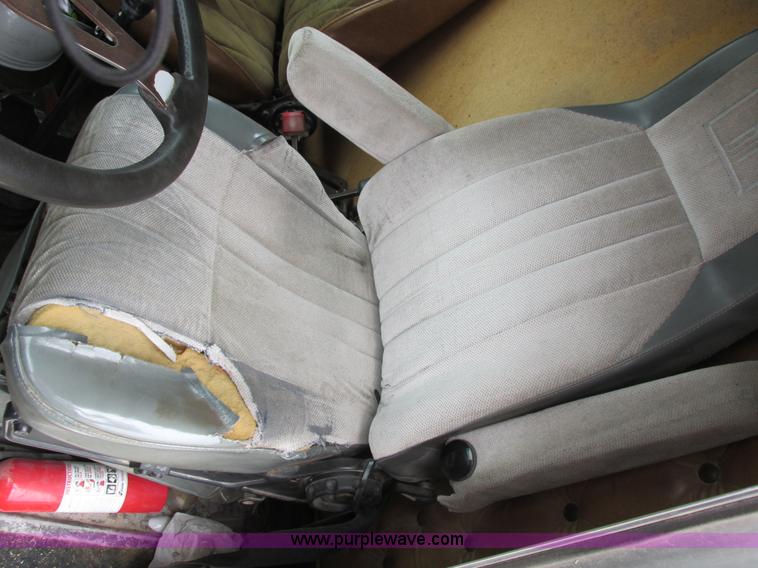 image for item I4180 1984 Kenworth W900 dump truck