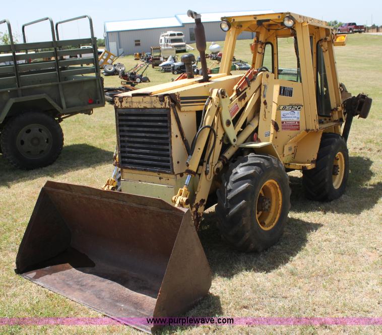 image for item I7463 1985 New Holland LB-620 articulated backhoe