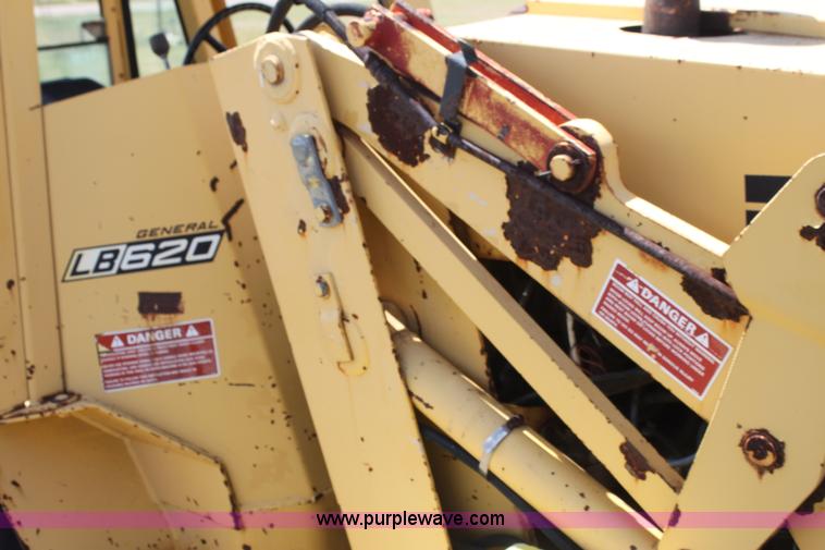 image for item I7463 1985 New Holland LB-620 articulated backhoe