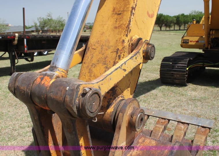 image for item I7466 1995 John Deere 590D excavator