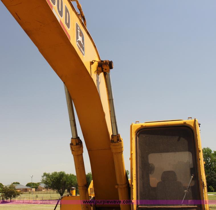 image for item I7466 1995 John Deere 590D excavator