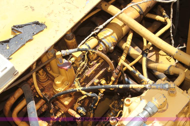 image for item I7466 1995 John Deere 590D excavator