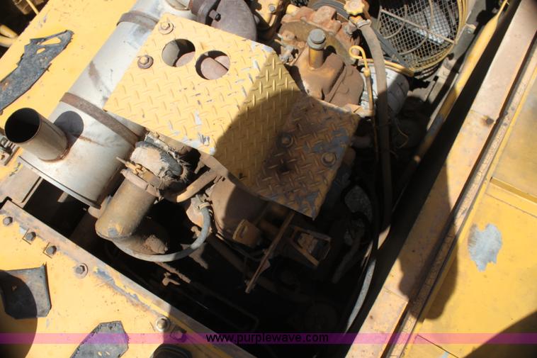 image for item I7466 1995 John Deere 590D excavator