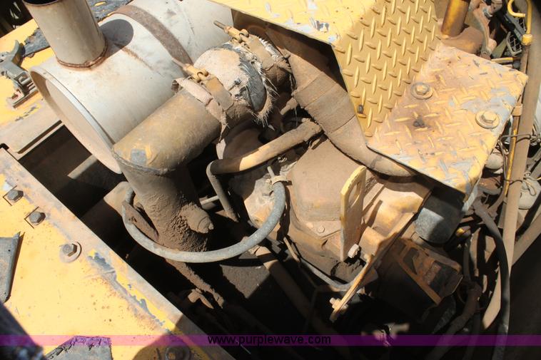 image for item I7466 1995 John Deere 590D excavator