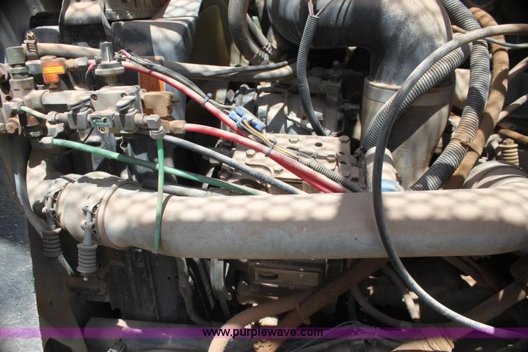 image for item I7467 1992 Ford F800 bucket truck