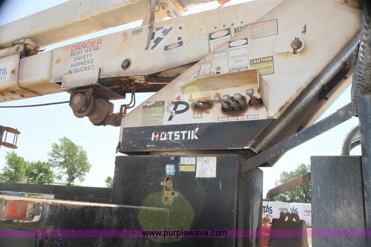 image for item I7467 1992 Ford F800 bucket truck