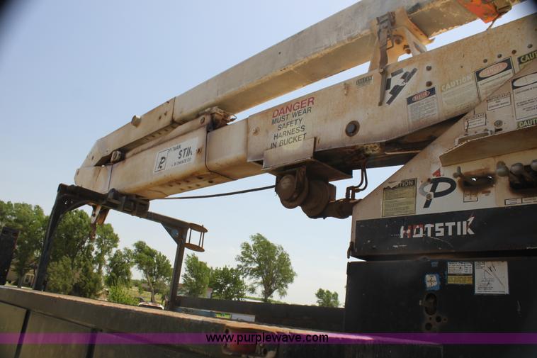 image for item I7467 1992 Ford F800 bucket truck