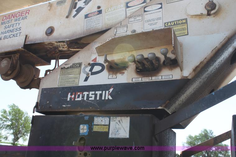image for item I7467 1992 Ford F800 bucket truck
