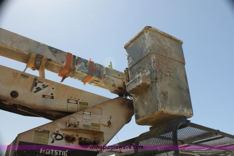 image for item I7467 1992 Ford F800 bucket truck