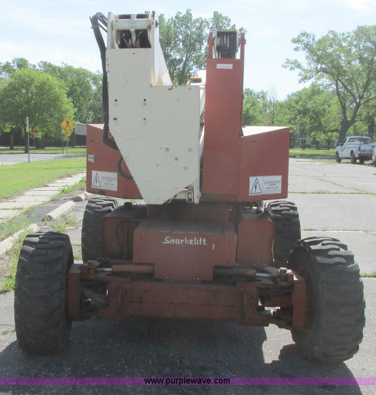 image for item I9686 1998 Snorkel UN0-41F0 boom lift