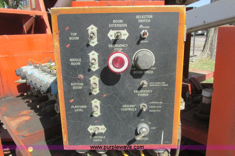 image for item I9686 1998 Snorkel UN0-41F0 boom lift