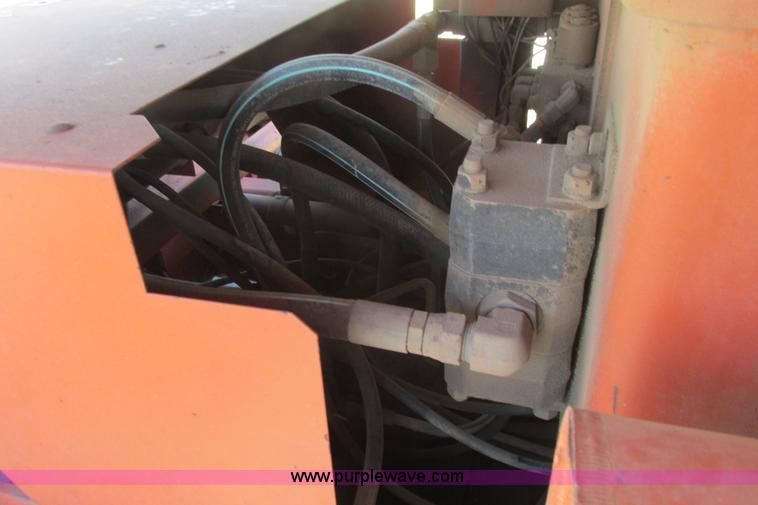 image for item I9686 1998 Snorkel UN0-41F0 boom lift