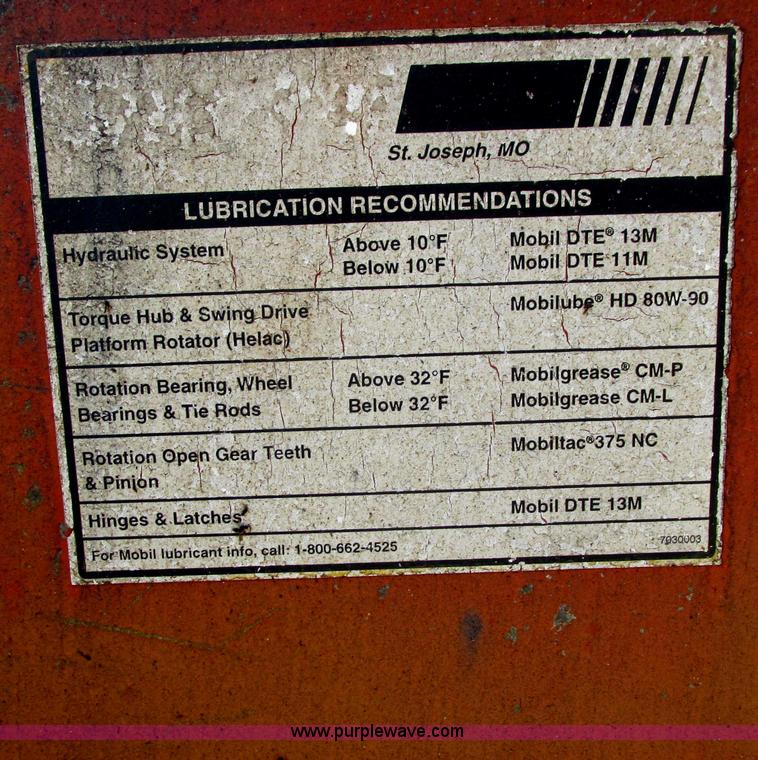 image for item I9686 1998 Snorkel UN0-41F0 boom lift