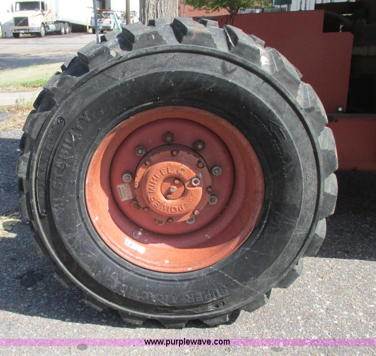 image for item I9686 1998 Snorkel UN0-41F0 boom lift