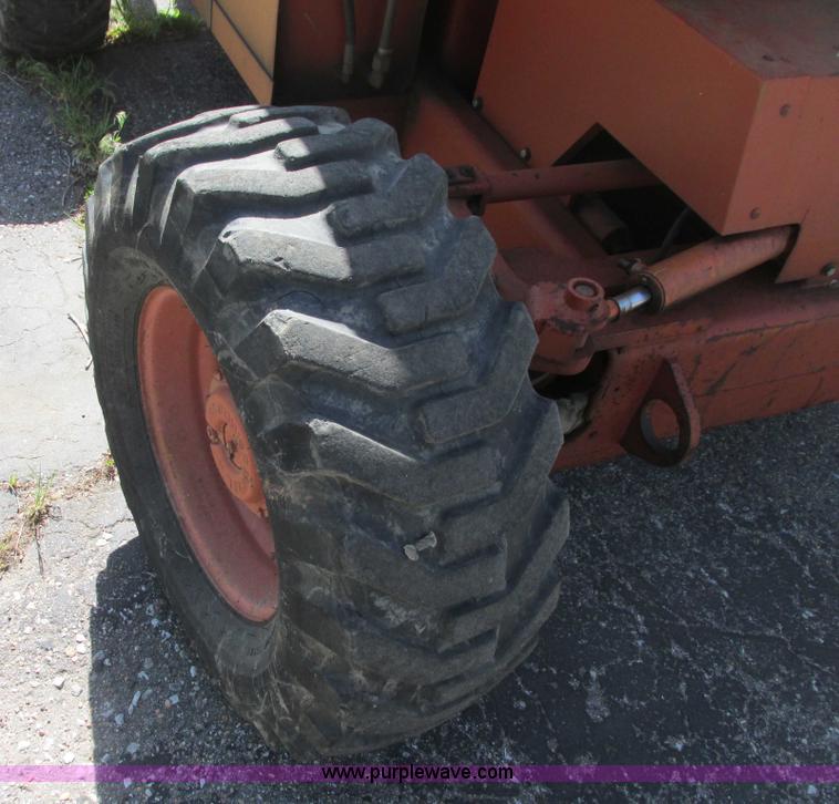 image for item I9686 1998 Snorkel UN0-41F0 boom lift