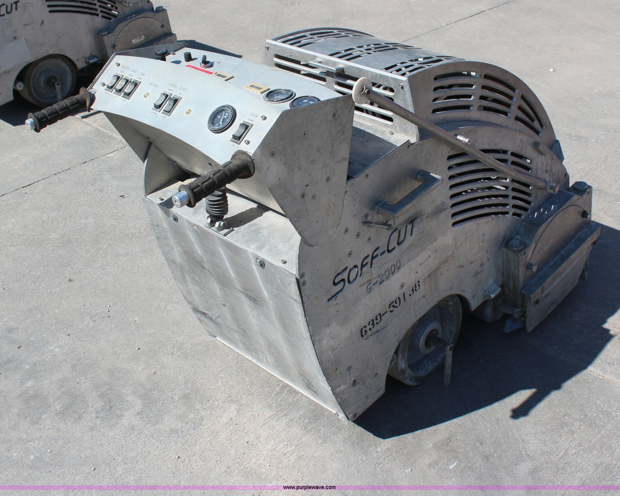 Soff Cut G2000 concrete saw in Kansas City, KS Item H2703 sold