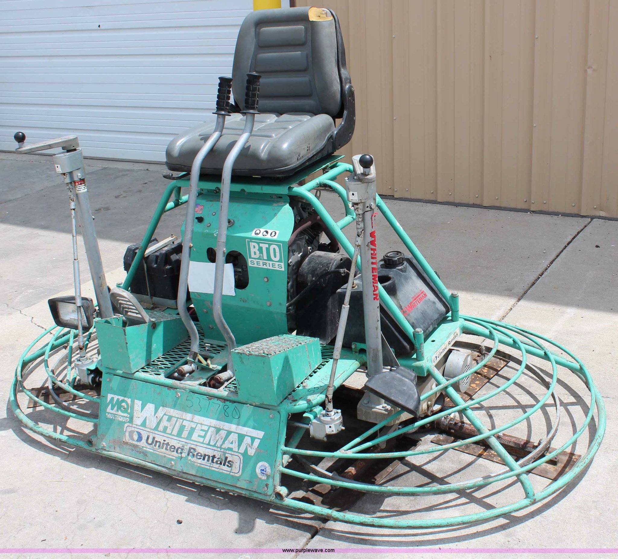 Whiteman BT020HTCSL rideon power trowel in Kansas City, KS Item