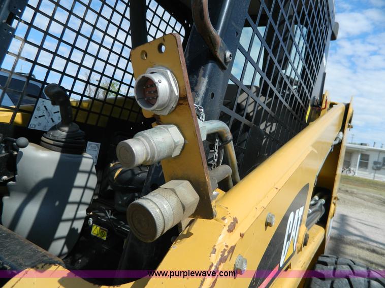 image for item D6104 2008 Caterpillar 226B skid steer