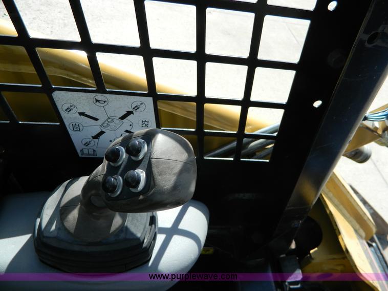 image for item D6104 2008 Caterpillar 226B skid steer