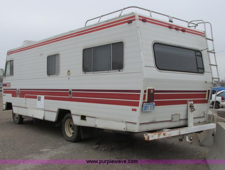 image for item G8497 1978 Winnebago Brave RV